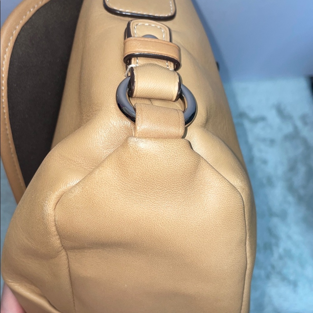 Coach ‘Legacy’ Flap Duffle Hobo - Picture 8 of 17